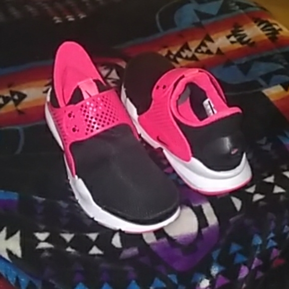 Shoes - Picture 4 of 4